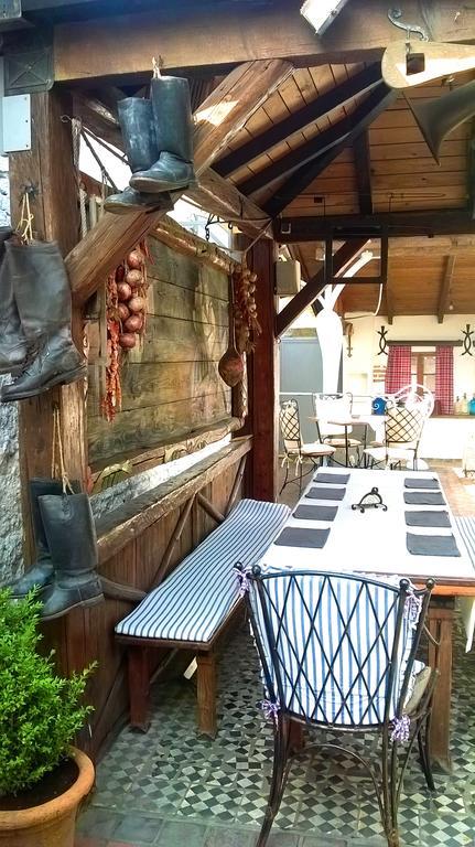 Penzion A Restauracia Toldi Galanta Dış mekan fotoğraf
