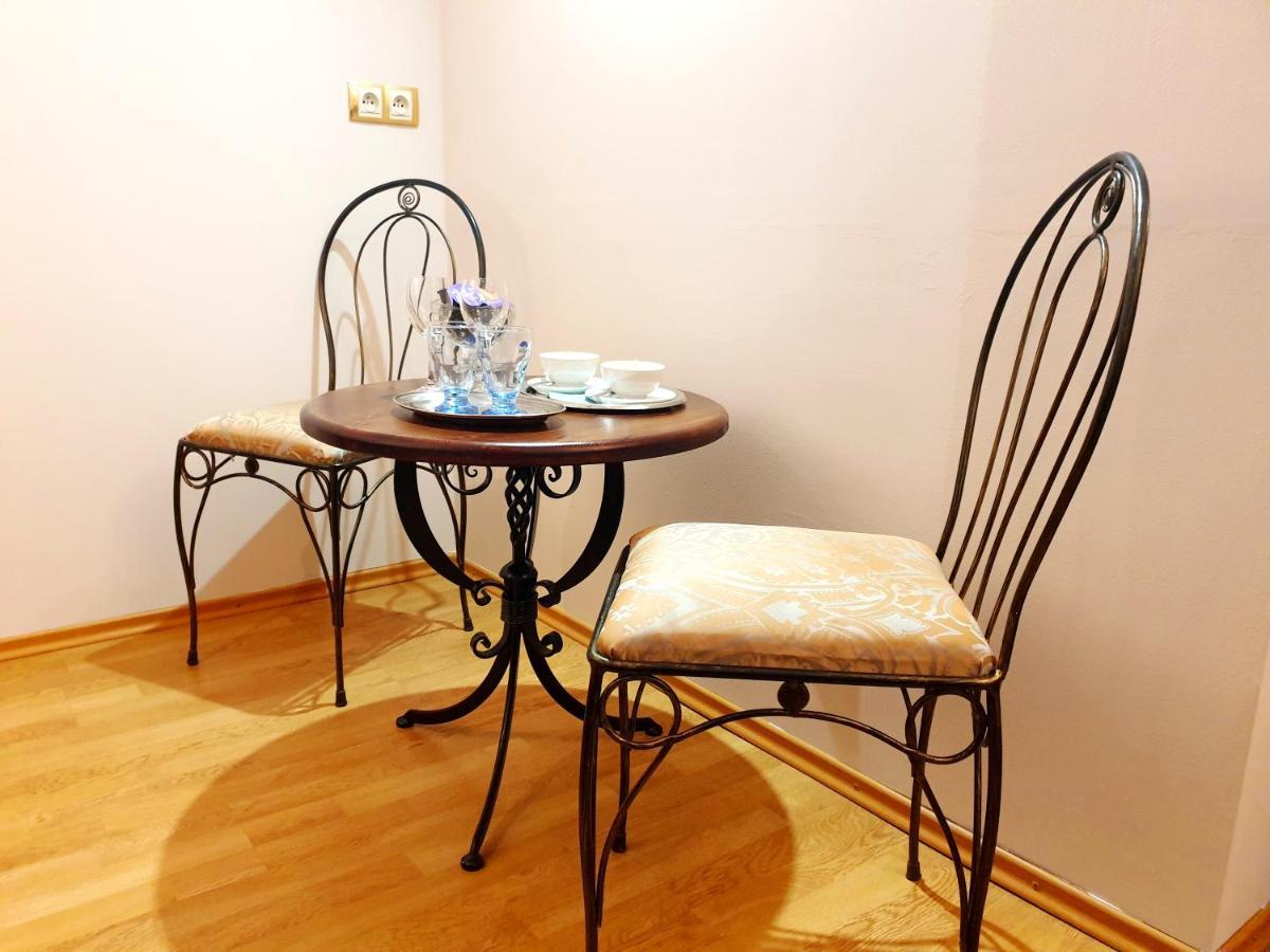 Penzion A Restauracia Toldi Galanta Dış mekan fotoğraf